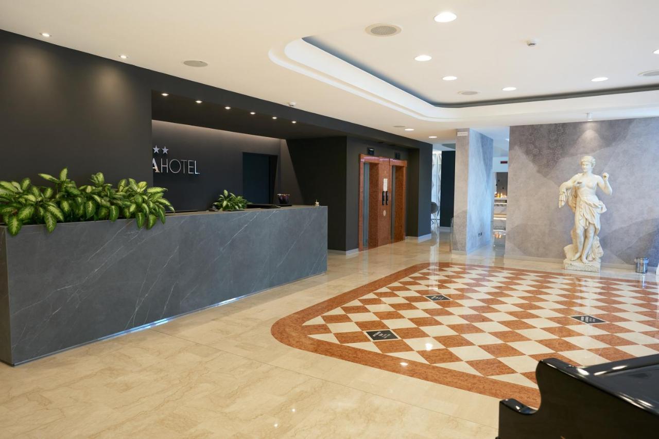 Hotel Omnia Noventa di Piave Exteriör bild
