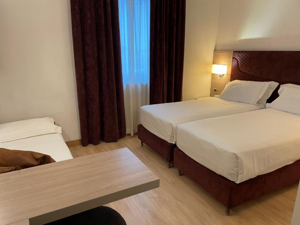 Hotel Omnia Noventa di Piave Exteriör bild