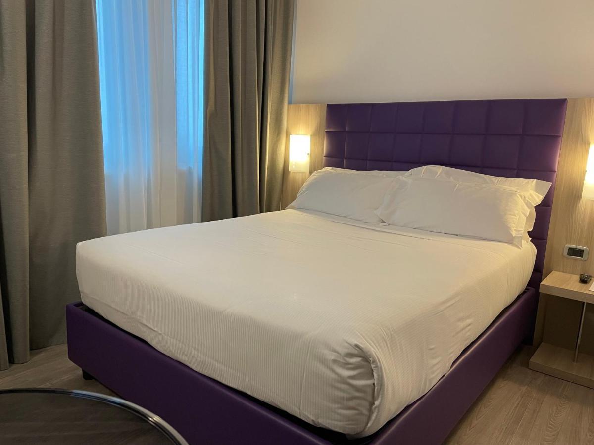 Hotel Omnia Noventa di Piave Exteriör bild